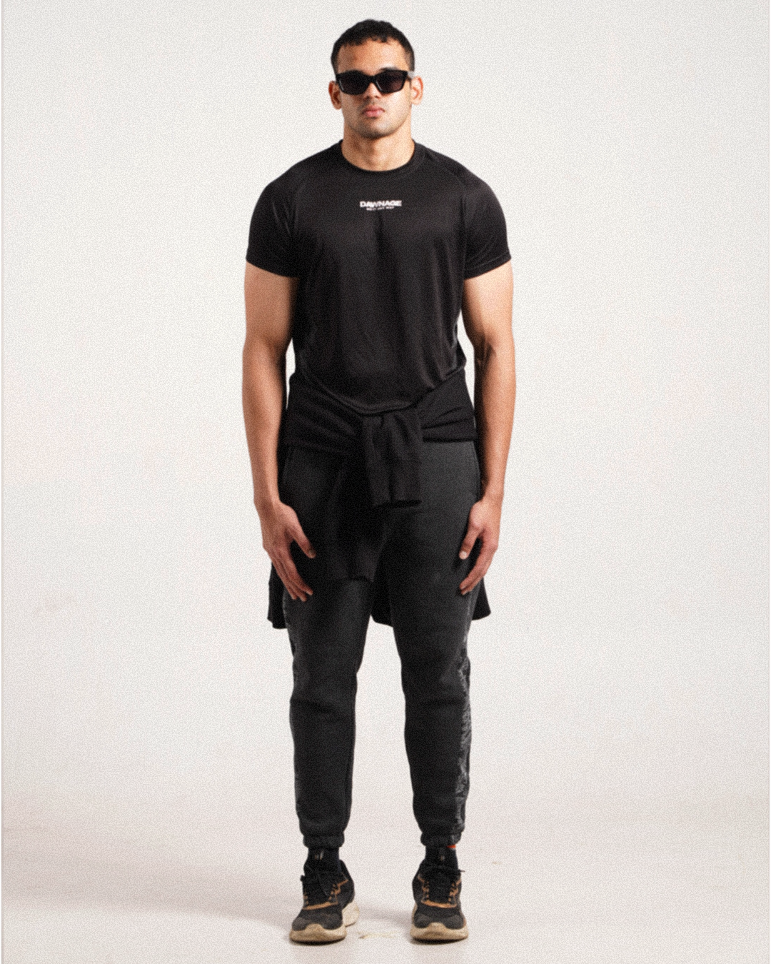 BLACK SHORT SLEEVE ATHLETIC T-SHIRT